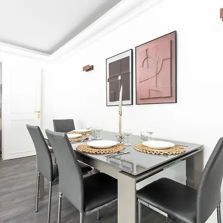 Appartement Ensoleille Buttes Chaumont - III Parijs Buitenkant foto
