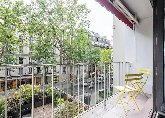 Appartement Ensoleille Buttes Chaumont - III